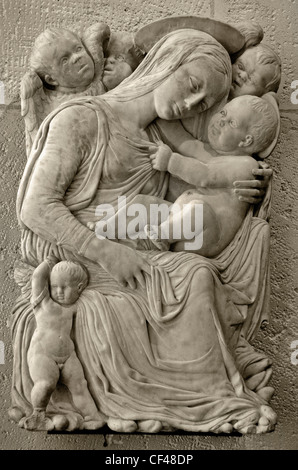 Vergine Maria Bambino Gesù Cristo circondato da angeli influenza influenzati da Donatello 15 Secolo Italia Italiano Foto Stock