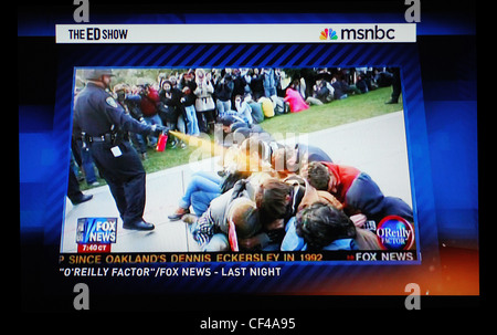 Segmento sulla brutalità della polizia presso l' Università di California-Davis su MSNBC ed Visualizza Foto Stock