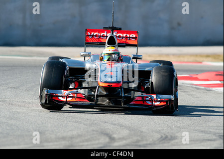 Lewis Hamilton (GB), McLaren-Mercedes MP4-27, racecar durante la Formula 1 sessioni di test nei pressi di Barcellona nel mese di febbraio 2012. Foto Stock