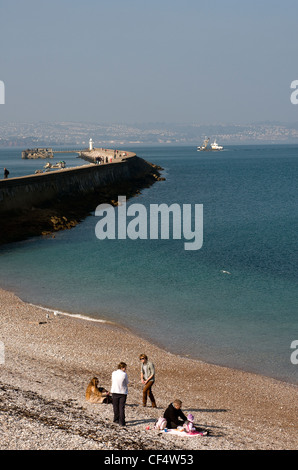 Brixham frangiflutti, Brixham, frangionde, Devon, Regno Unito, barca, Brixham, cavi, catene, cloud, Devon, Inghilterra, pesca, Porto, net, Foto Stock