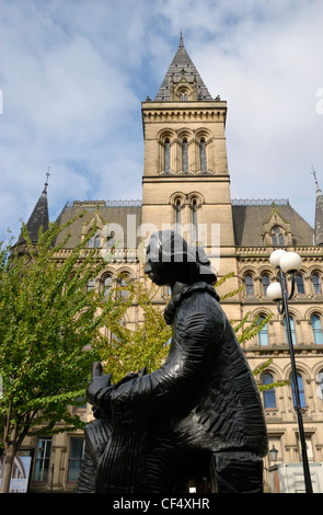 Messaggero di Pace da Barbara Pearson è stato il vincitore di un concorso 1986 - scultura per la pace - per celebrare il Manchester sta Foto Stock