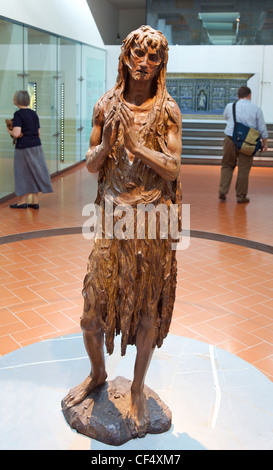 La Maddalena, Maria Maddalena penitente, di Donatello, circa 1455, Museo dell'Opera del Duomo di Firenze, Toscana, Italia, Europa Foto Stock