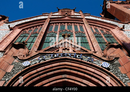 O'Neill's a Muswell Hill, ospitato in una chiesa convertito. Foto Stock