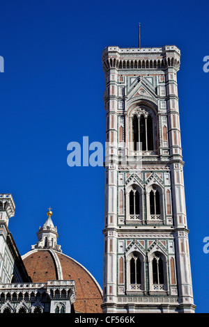Il Campanile di Giotto, il campanile e la cupola del Brunelleschi, Duomo di Santa Maria del Fiore, Firenze, Toscana, Italia, Europa Foto Stock