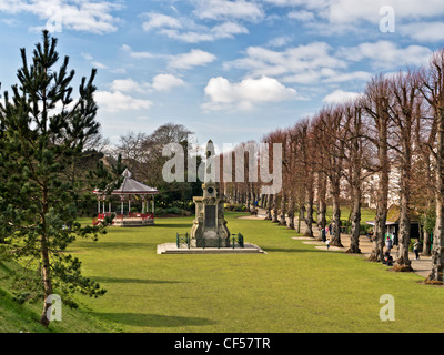 Dane John Gardens - Canterbury nel febbraio del sole Foto Stock