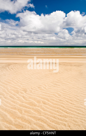 Modelli di sabbia sulla spiaggia di Garry sull'isola di Lewis. Foto Stock