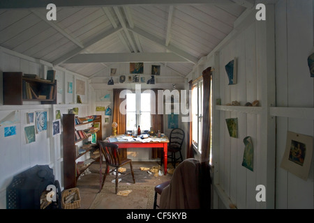 Il Dylan Thomas boat house di Laugharne. Dylan Thomas ha vissuto in The Boathouse per gli ultimi quattro anni della sua vita durante la quale t Foto Stock