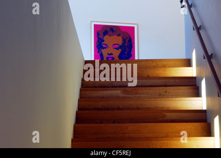 Vista della tromba delle scale al Lewis Glucksman Gallery di Cork. Foto Stock