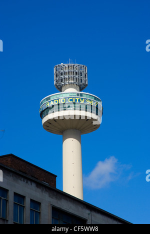 Radio City Tower, costruito nel 1965 e chiamato in origine St John's Faro a luce rotante. È utilizzato per alloggiare un ristorante rotante ma è ora aperto t Foto Stock