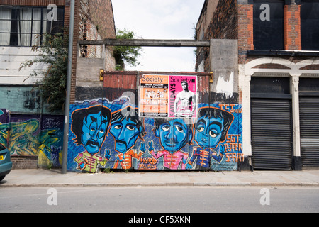 Graffiti raffiguranti i Beatles. John Lennon, George Harrison e Ringo Starr e Paul McCartney. Foto Stock