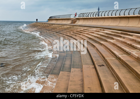 Nuove difese del mare sul lungomare di Blackpool. Foto Stock