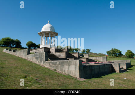 Il Chattri, un monumento nel South Downs dedicata alla memoria dei soldati indiani morti nella prima guerra mondiale. Foto Stock