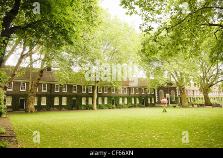 Il giardino sul davanti del Geffrye Museum. Foto Stock