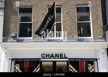 Negozio di fronte di Chanel su New Bond Street a Londra. Foto Stock