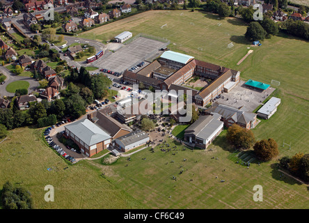 Veduta aerea della Warden Park Academy, una scuola secondaria britannica a Cuckfield, Sussex Foto Stock