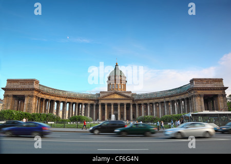 Cattedrale di Kazan sulla Nevsky Prospekt a San Pietroburgo Foto Stock