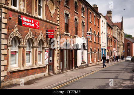 Regno Unito, Gloucestershire, Stroud, Lansdown Road, 1868 uffici di News e giornale quotidiano locale Foto Stock