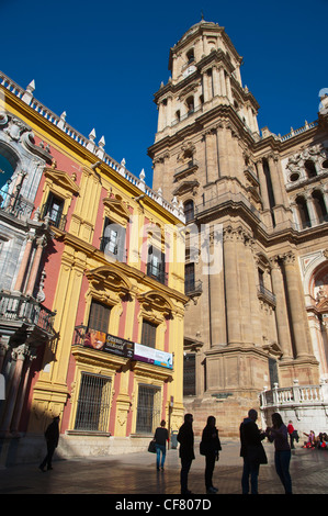 La cathédrale de l'Incarnazione de Málaga chiesa lungo Calle Molina Lario street a Plaza del Obispo Piazza Città Vecchia Malaga Foto Stock