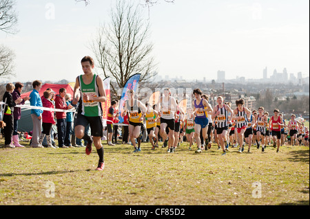 Sotto 15 ragazzi National Cross Country Championships di Parliament Hill sabato 25 febbraio 2012 Londra Foto Stock