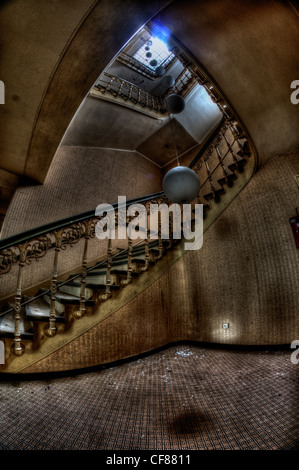 Interno del hotel in disuso vicino al confine tedesco-orientale Foto Stock