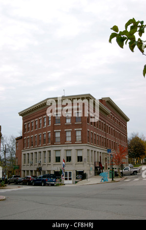 Italianamente edifici di stile 1866 noto come blocco Hayford a Belfast, Maine. Foto Stock