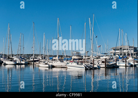 Barche nel porto, Newport, Rhode Island, STATI UNITI D'AMERICA Foto Stock