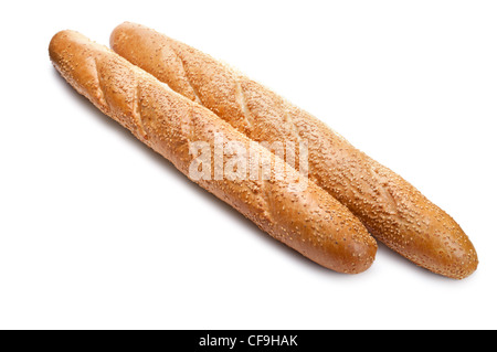 Baguette francese con sesamo isolati su sfondo bianco Foto Stock