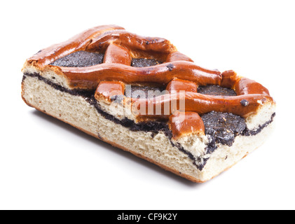 Dolce di semi di papavero torta isolati su sfondo bianco Foto Stock