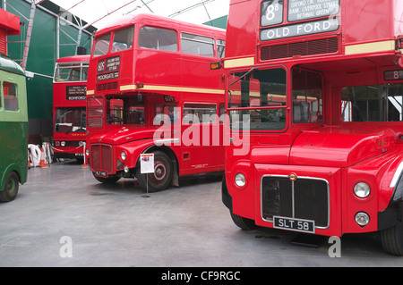 Gli autobus di Londra presso il London bus mostra di Brooklands Museum - home di Concorde. Foto Stock