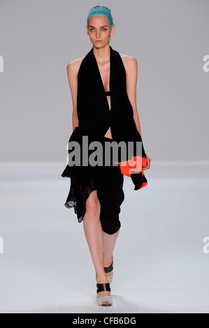 Narciso Rodriguez New York pronto a WearSpringSummer 2012 Foto Stock