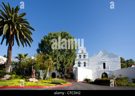 Stati Uniti d'America, Stati Uniti, America, California, San Diego, Città Vecchia Missione, Alcala, bella torre campanaria, cactus, California, cattolica, Foto Stock