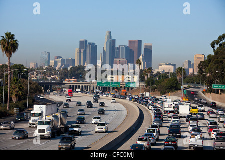 Stati Uniti d'America, Stati Uniti, America, California, Los Angeles, Città, Downtown, superstrada, architettura, occupato, automobili, consumo energetico, ru Foto Stock