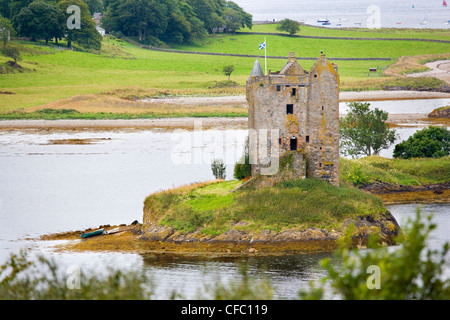 Storico castello Stalker su Loch latch off Loch Linnhe,Appin;Argyll and Bute;Scozia Foto Stock