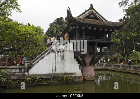 Pagoda su un Pilastro (Chua Mot Cot), Hanoi, Bac Bo, Vietnam Foto Stock