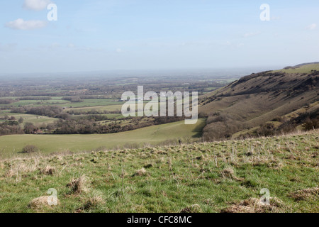 Vista da Ditchling Beacon sulla South Downs, West Sussex, in Inghilterra. Foto Stock