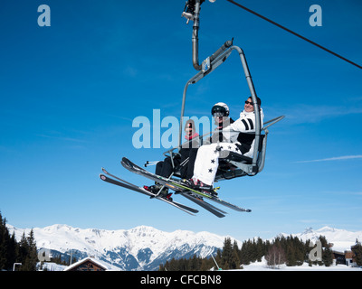 Ski seggiovia a Courchevel, Tre Valli ski area, Francia Foto Stock