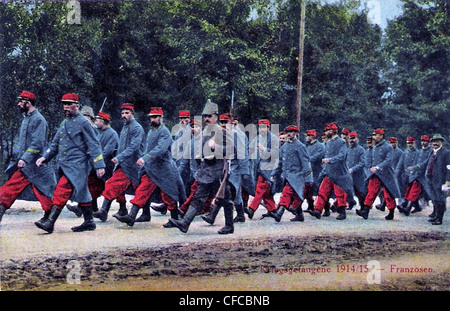 Francese, dei prigionieri di guerra tedeschi, foresta, 1914, soldati, esercito, militare, della I Guerra Mondiale, Guerra, guerra mondiale, Europa, 1914-1918, Postcar Foto Stock