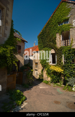 Flavigny sur Ozerain ist eine französische Gemeinde im Département Côte-d'Or und der Regione (Burgund Bourgogne). - Flavigny-sur- Foto Stock