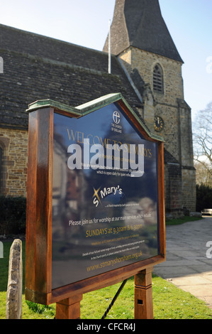 Chiesa di Santa Maria in Horsham West Sussex Regno Unito Foto Stock