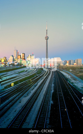 La CN Tower e lo skyline, Downtown Toronto, Ontario, Canada Foto Stock