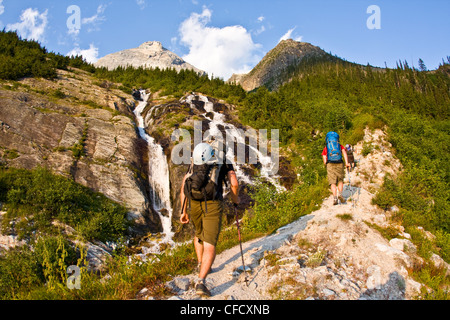 Gli alpinisti la voce di salita della valle nord classico Foto Stock