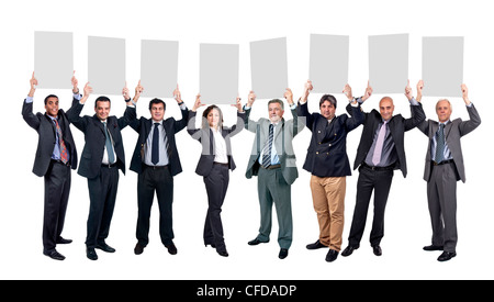 Un gruppo di imprenditori con carte isolato in bianco Foto Stock