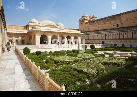 Sheesh Mahal (Mirror Palace) in Forte Amber, Jaipur, Rajasthan, India, Asia Foto Stock