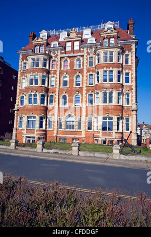 Cliff House Edwardian o edificio vittoriano, Hamilton Gardens, Felixstowe, Suffolk, Inghilterra Foto Stock