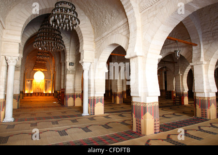 Sala da preghiera della Grande Moschea, Medina, Sousse, Tunisia, Africa Settentrionale, Africa Foto Stock