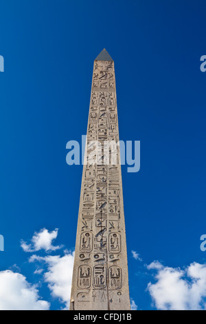 Obelisco di Luxor, Place de la Concorde, Paris, Francia, Europa Foto Stock