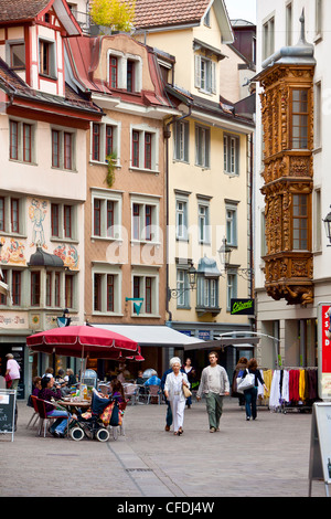 Le strade in ciottoli e oriel windows, centro storico, San Gallo, Svizzera, Europa Foto Stock