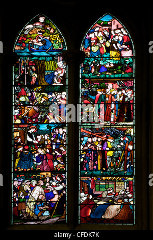 Dettaglio del San Frideswide finestra da Edward Burne-Jones, la cattedrale di Christ Church di Oxford, Oxfordshire, England, Regno Unito Foto Stock