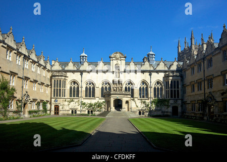 Anteriore edifici Quad,hall e la cappella, Oriel College di Oxford University Oxford Oxfordshire, England, Regno Unito Foto Stock