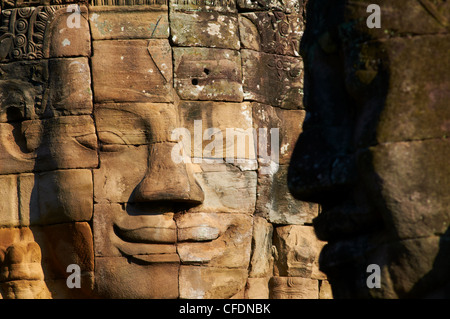 Dettaglio della scultura, tempio Bayon, risalente al XIII secolo, Angkor, Sito Patrimonio Mondiale dell'UNESCO, Siem Reap, Cambogia Foto Stock